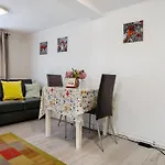 Baeckerhus - 2 *